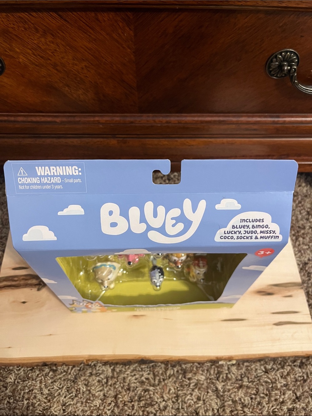 Bluey Neighborhood Friends Pack New in Box - Picture 13 of 13